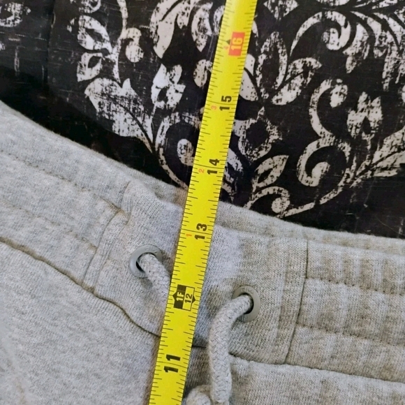 Fila Light Gray Sweatpants - Picture 10 of 11